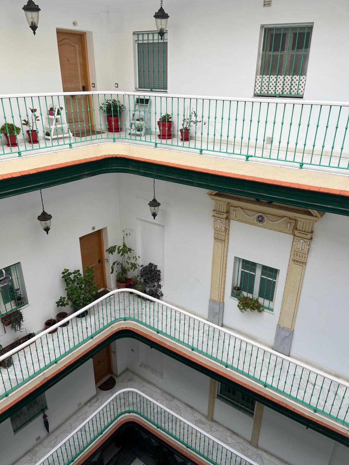 La Esquinita Del Senador Grupo Ac Gestion Appartement Cádiz Buitenkant foto